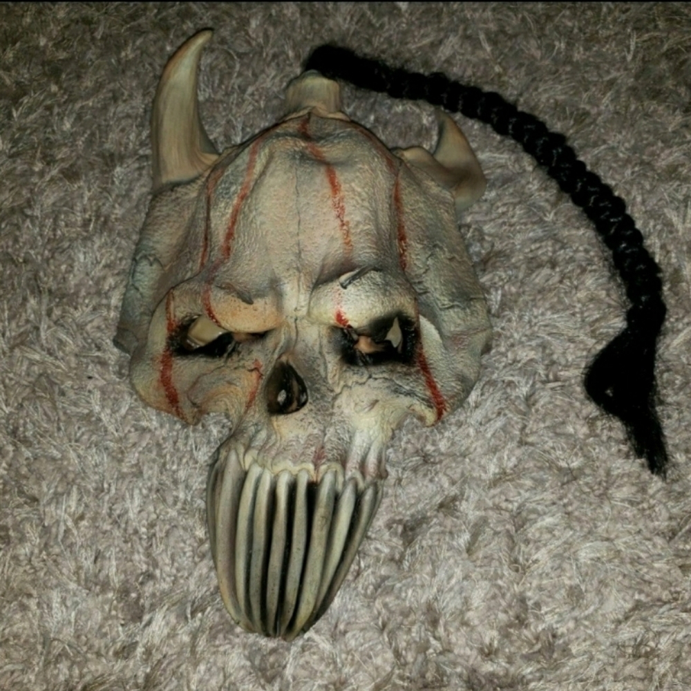 Paper Magic Group 1996 Skull Devil Demon Horns Adult